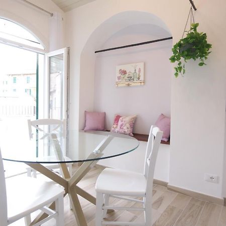 Casa Di Luigi Ed Ernestina Apartment Dolcedo Exterior photo