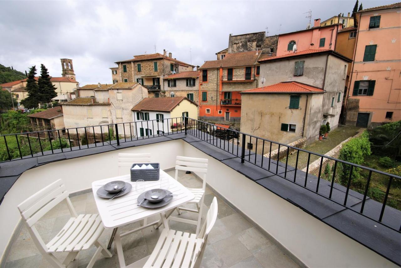 Casa Di Luigi Ed Ernestina Apartment Dolcedo Exterior photo